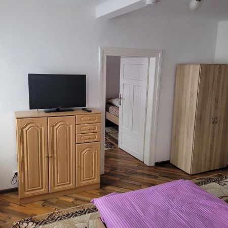 3 Zimmer Wohnung Fuer 6 Personen Gossnitz Exterior photo